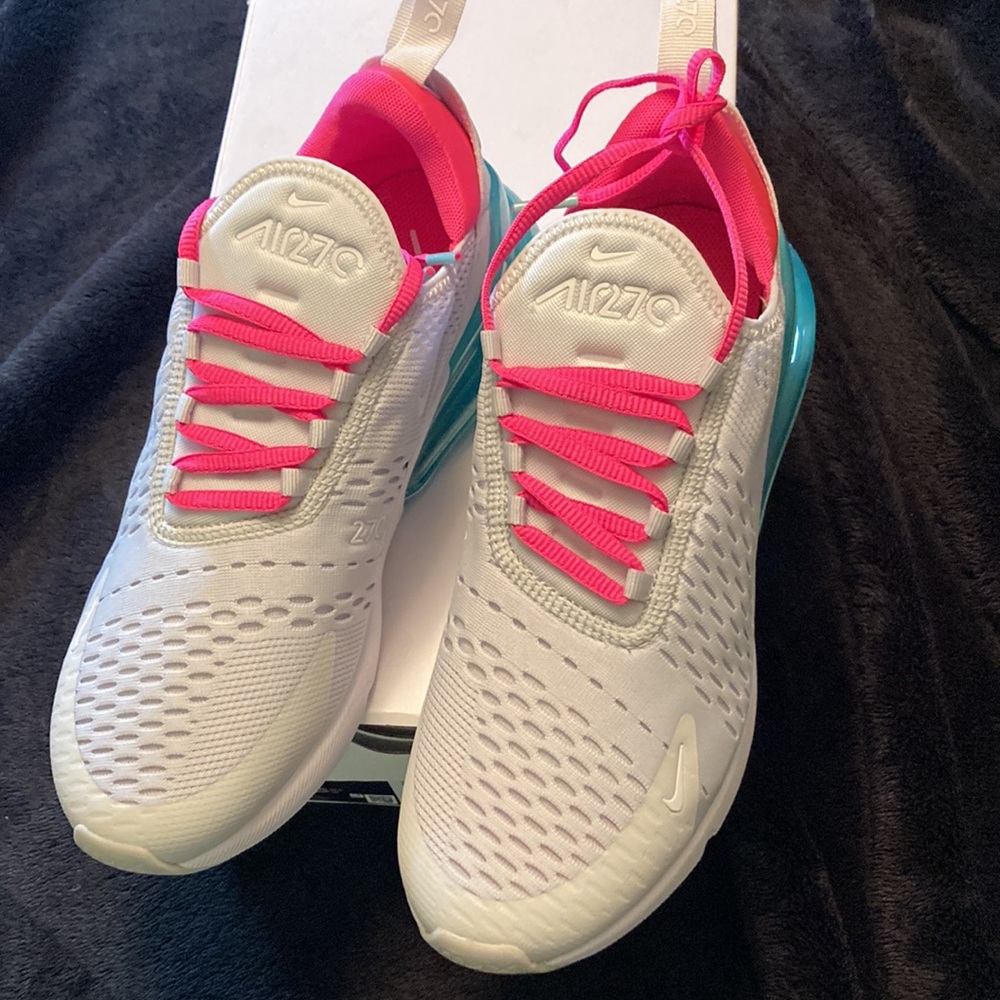 Nike Air Max 270 pure platinum white pink